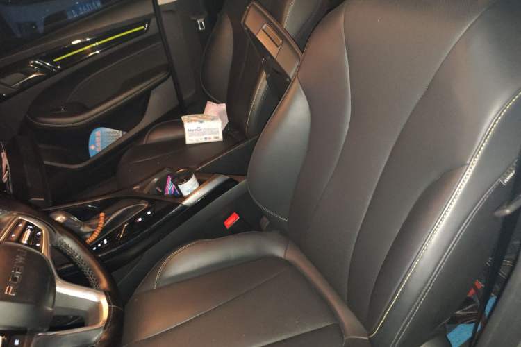 Used Roewe i5 2021 Revised Version 1.5L CVT Diamond Edition
