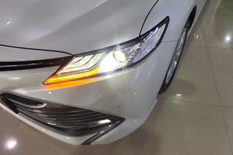 Used Toyota Camry 2019 Revised Version 2.0G Luxury Edition
