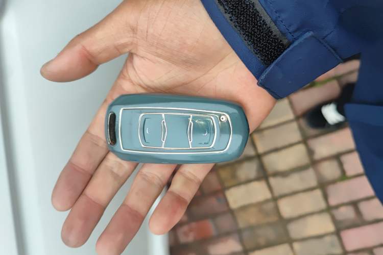 Used Geely Auto Emgrand GL 2018 1.8L DCT Elite Smart Connectivity Version Vehicle Key