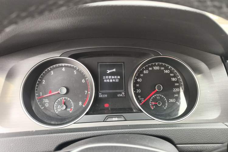 Used Volkswagen Golf 2014 1.4TSI Automatic Comfort Model Instrument Cluster