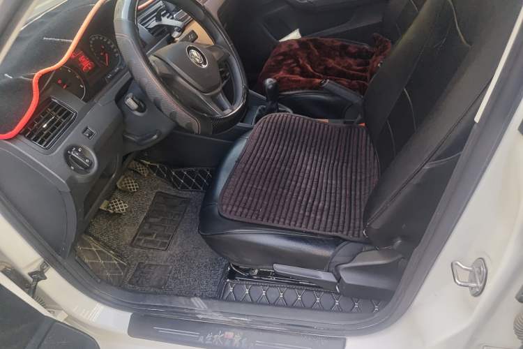 Used Volkswagen Santana 2016 1.6L Manual Fashion Edition Left Front Seat