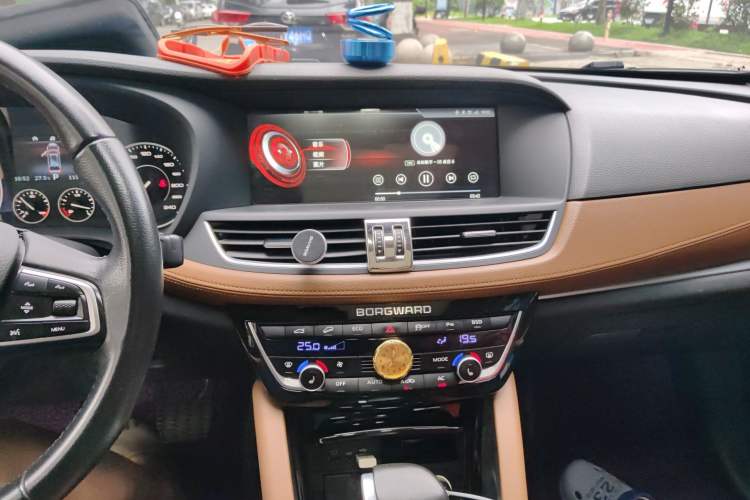 Used BORGWARD BX7 2016 28T Four-Wheel Drive Flagship Version 5 Seats
