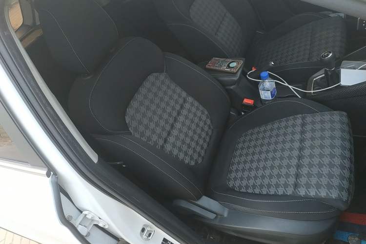 Used MG ZS 2020 Global Bestseller with 1.5L Engine Manual Transmission and a Massive 65-Inch Panoramic Sunroof Version
