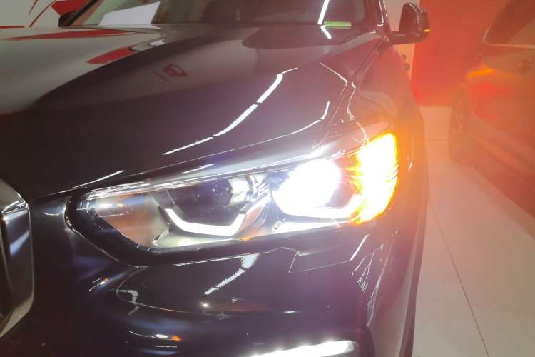 Used BMW X5 2019 xDrive30i X Design Package