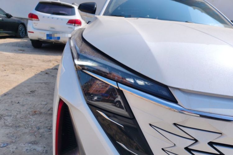 Used Oshan Z6 2023 Blue Whale 1.5T DCT Smart Luxury Model
