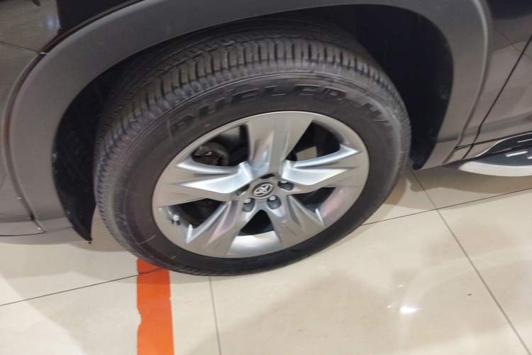 Used Toyota Highlander 2021 2.0T Four-Wheel Drive Luxury Edition 7 Seats
