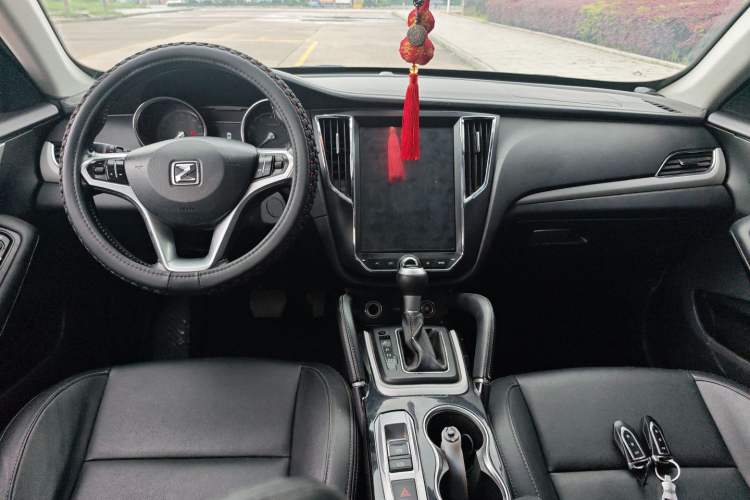 Used Zotye SR7 2016 1.5T CVT Cube Heart Edition China V Standard Center Console