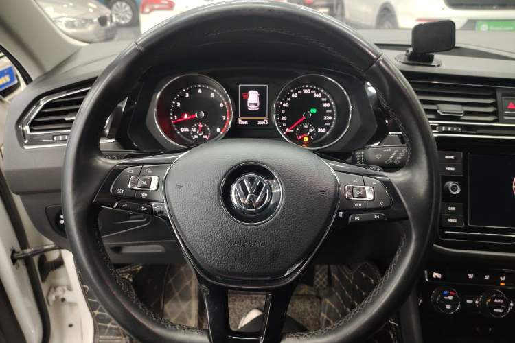 Used Volkswagen Tiguan L 2018 280TSI Automatic Two-Wheel Drive Comfort Edition