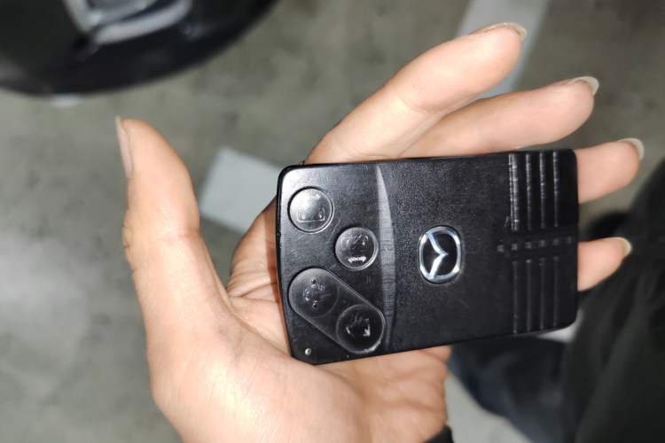 Used Mazda 8 2013 2.5L Ultimate Edition Vehicle Key