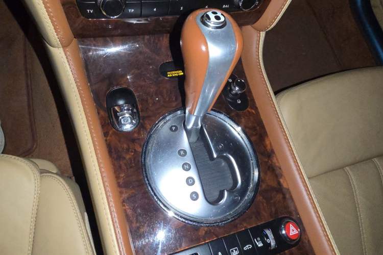 Used Bentley Flying Spur 2010 6.0T Five-Seat Version
