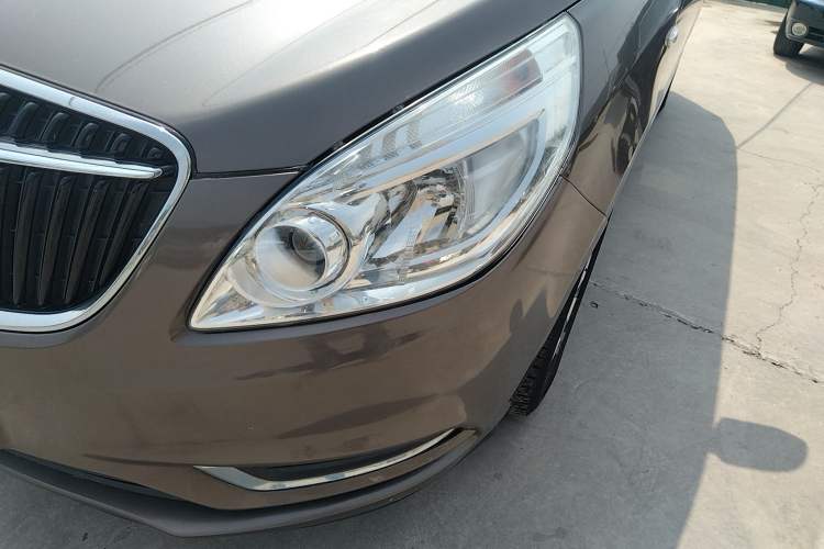 Used Buick GL8 2017 25S Prestige Version China V Standard Left Front Headlight