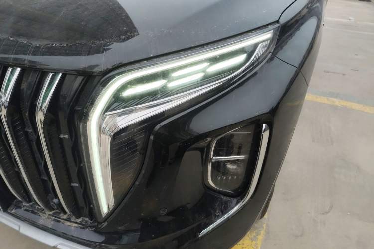 Used Hongqi HS7 PHEV 2024 2.0T PHEV Four-Wheel Drive Flagship Edition 6 Seats