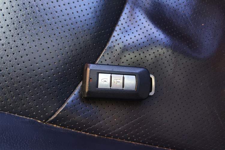 Used Mitsubishi ASX 2011 2.0 L Two-Wheel Drive XuanYi Version
