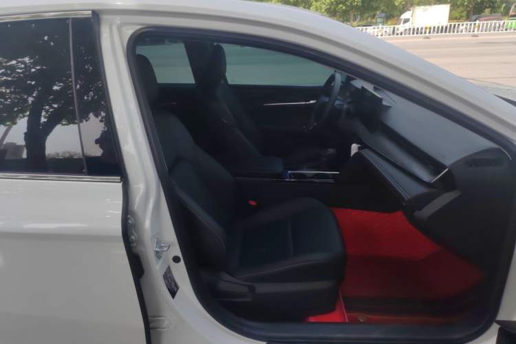 Used Toyota Camry 2024 Dual-Motor 2.0 HE Elite Edition
