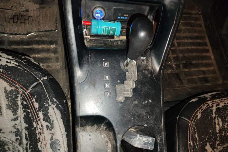 Used Hyundai ix35 2013 2.0L Automatic 2WD Comfort GL China IV Standard Gear Lever