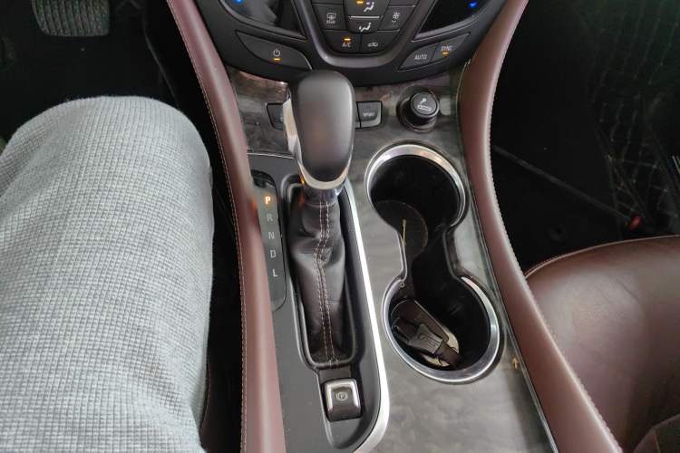 Used Buick Envision 2016 28T Four-Wheel Drive Elite Version Gear Lever