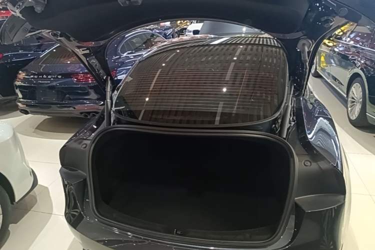 Used Tesla Model 3 2023 Rear-Wheel-Drive Version
