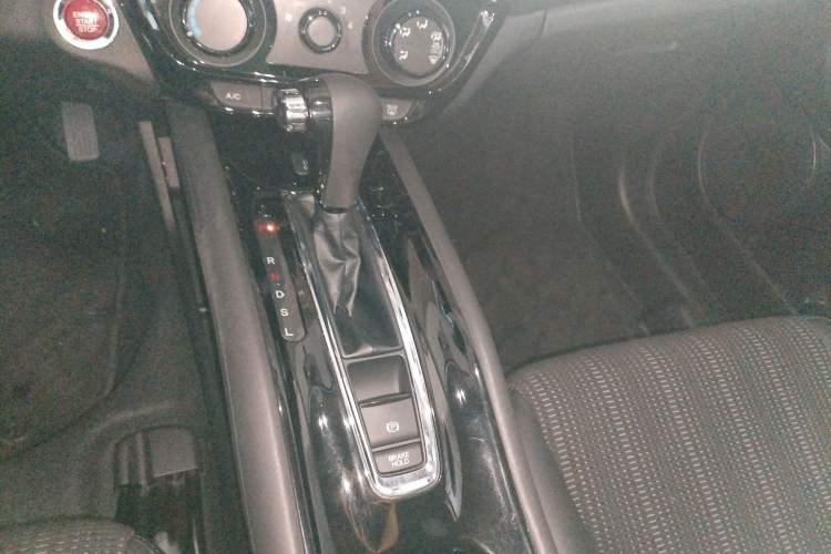 Used Honda Vezel 2016 1.8L CVT Front-Wheel Drive Pioneer Edition