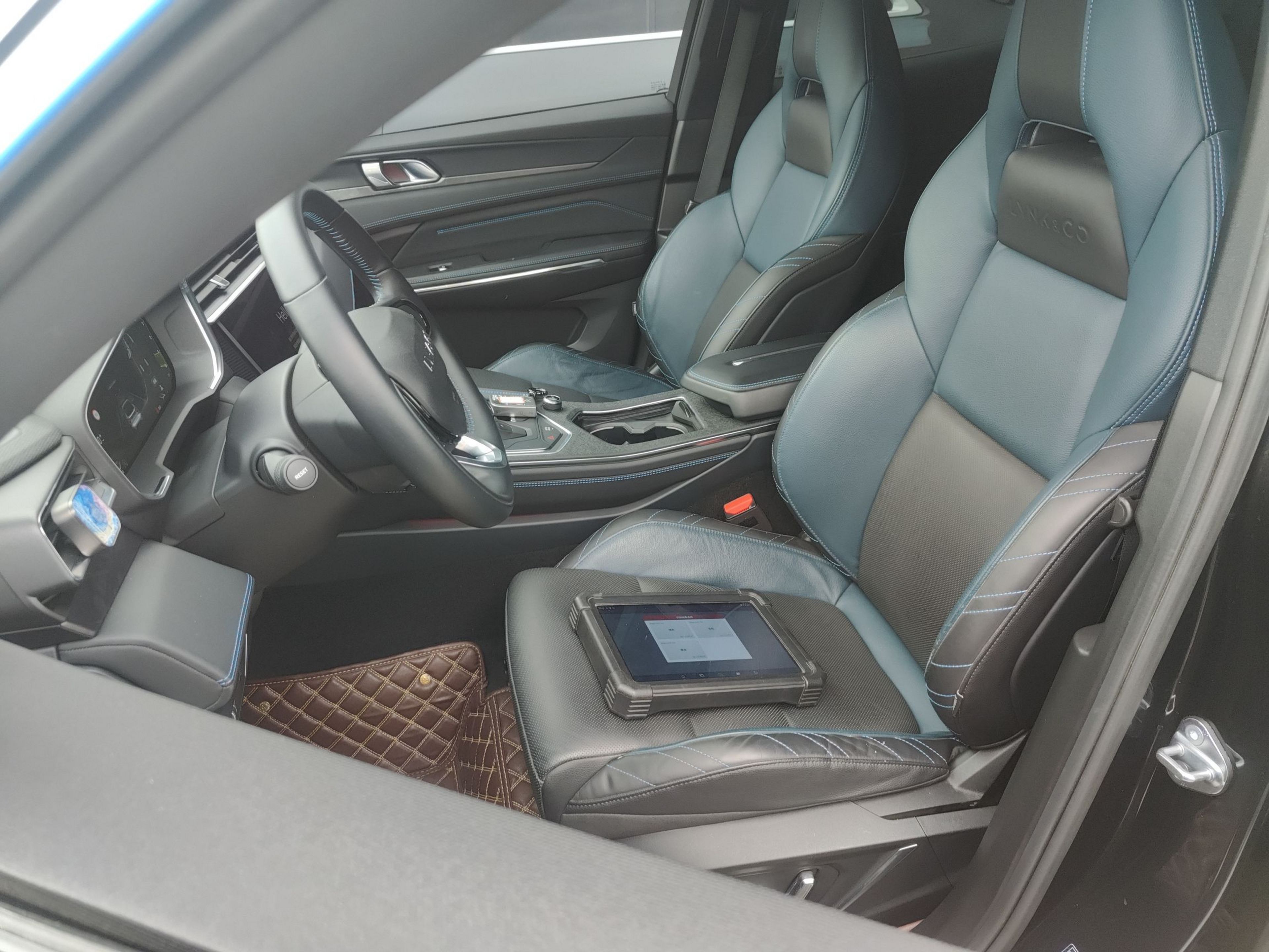 Interior delantero