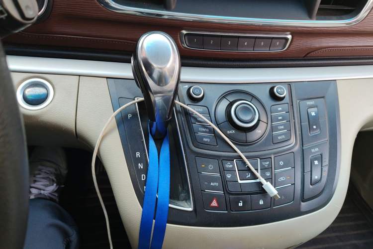 Used Buick GL8 2014 2.4L CT Luxury Business Comfort Edition
