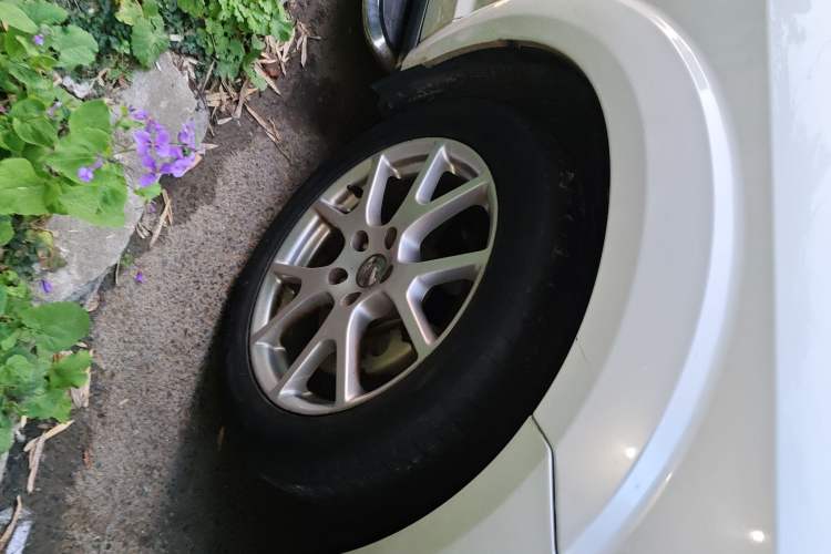 Used Dodge Journey 2013 2.4L Two-Wheel Drive Luxury Version