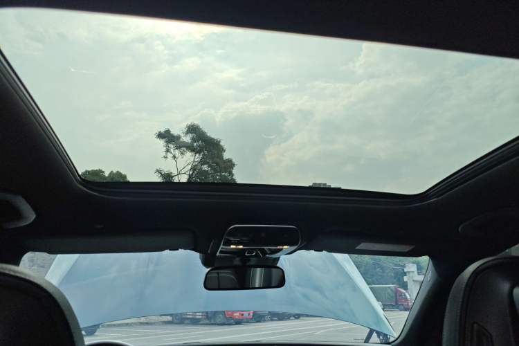 Used Mercedes-Benz C-Class 2022 C 260 L Sport Edition Headliner