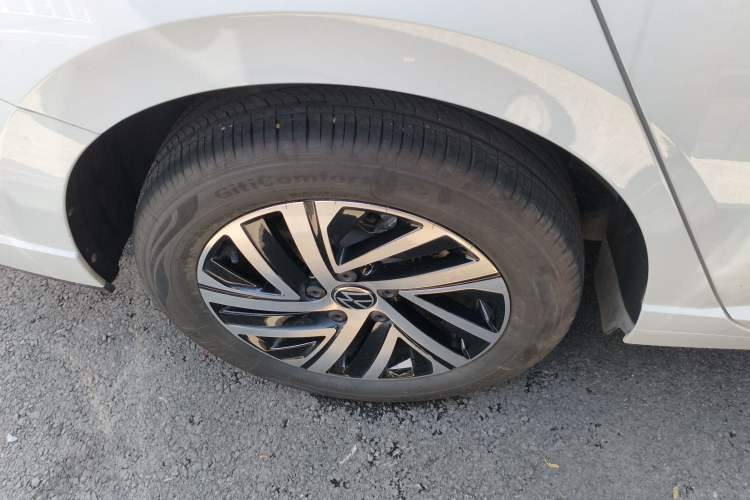 Used Volkswagen Lavida 2024 1.5L Automatic Starry Sky 5 Million Edition Exterior 5