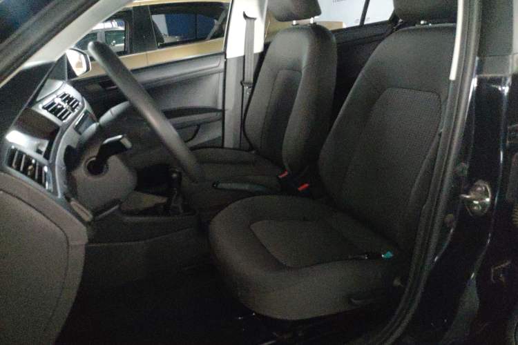 Used Volkswagen Santana 2018 1.5L Manual Fashion Edition Left Front Seat