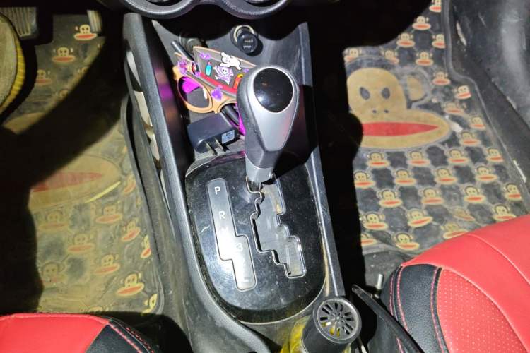 Used Kia K2 2012 Hatchback 1.6L AT Premium
