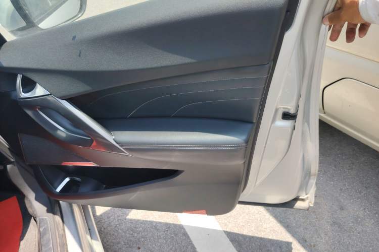 Used DS 5 2012 1.6T Elegant Edition
