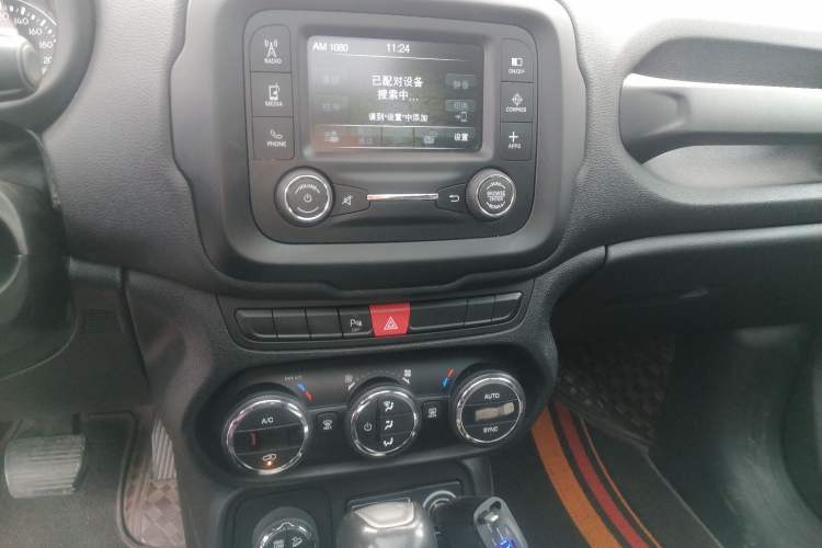 Used Jeep Renegade 2017 180TS Automatic Four-Wheel Drive Superior Edition
