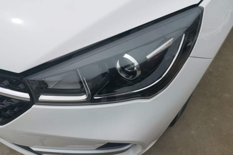 Used Chery Arrizo 5 2019 Facelifted PRO 1.5L Manual Youth Edition China VI Standard Left Front Headlight