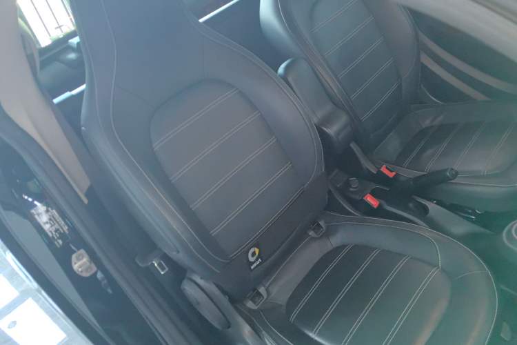 Used smart fortwo 2016 0.9T 66kW Hardtop Pioneer Edition
