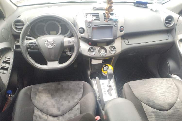 Used Toyota RAV4 2013 Special Edition 2.0L Automatic Classic