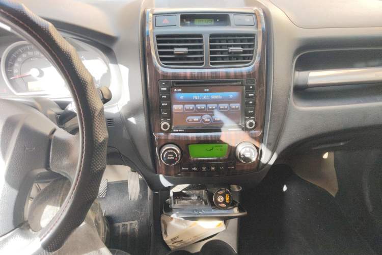 Used Kia Sportage 2012 2.0L Manual Two-Wheel Drive GLS