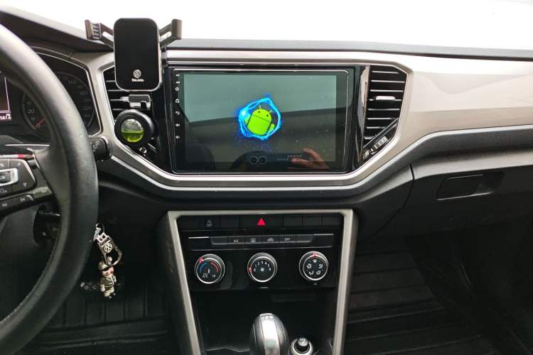 Used Volkswagen T-ROC 2018 230TSI DSG Two-Wheel Drive Advanced Version China V Standard