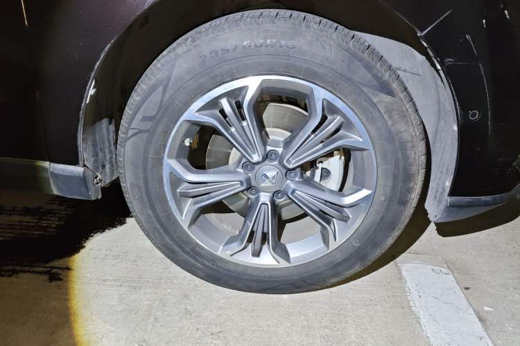 Used BORGWARD BX7 2018 28T Two-Wheel Drive Luxury Version 5 Seats China VI Emission Standard