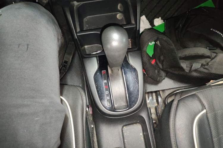 Used Honda Fit 2014 1.5L LX CVT Comfort Model Gear Lever