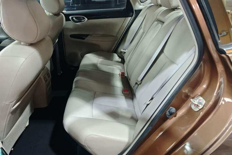 Used Nissan Sylphy 2018 1.6XV CVT Deluxe Edition Left Rear Seat