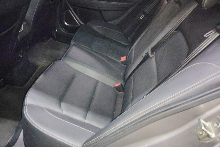 Used Geely Auto Emgrand 2018 1.5L Manual Upward Connect Edition Left Rear Seat