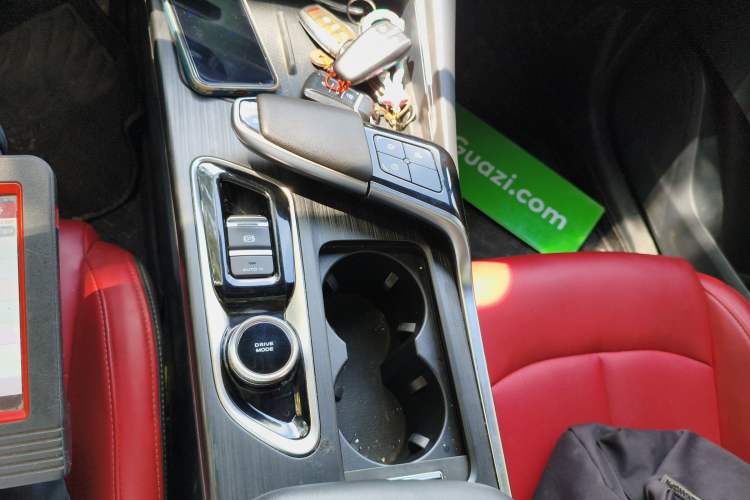 Used CHANGAN UNI-T 2020 1.5T Prestige Version
