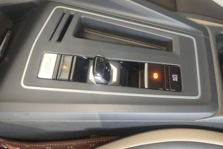 Used Volkswagen Golf 2023 Facelift 280TSI DSG Pro Gear Lever