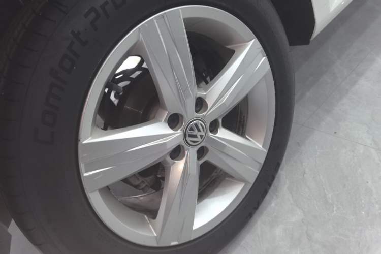 Used Volkswagen Lavida 2018 Classic 1.5L Automatic Fashion Edition China VI Standard Exterior 5