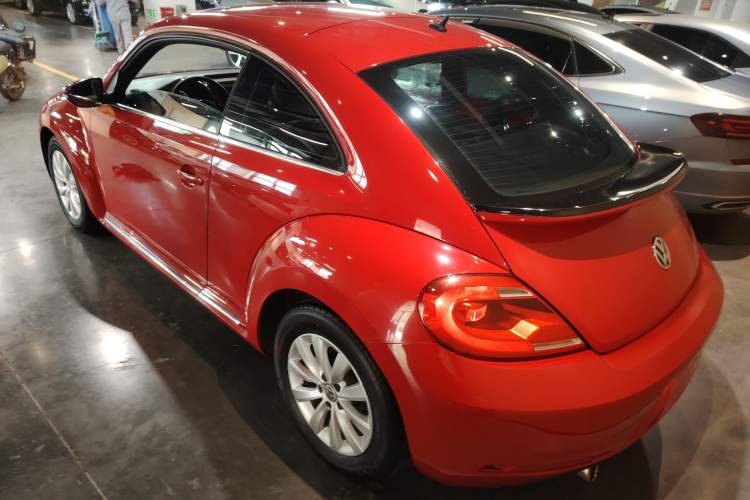 Used Volkswagen Beetle 2015 180TSI model Rear Left 45 Deg
