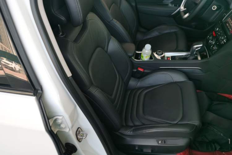 Used DS 6 2014 1.6T Luxury Edition THP200