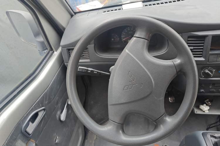 Used Wuling Zhiguang 2010 1.0L Liye Edition
