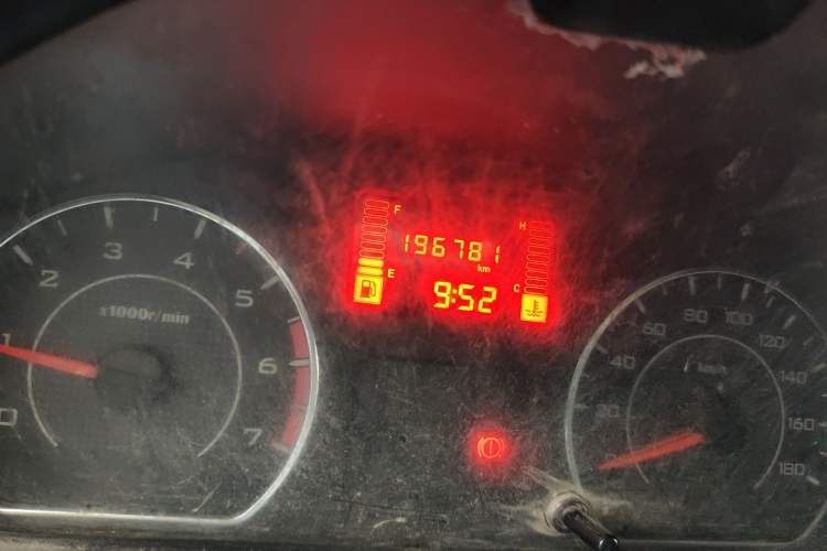 Used Wuling Rongguang V 2019 1.5L Van - Utility Model
