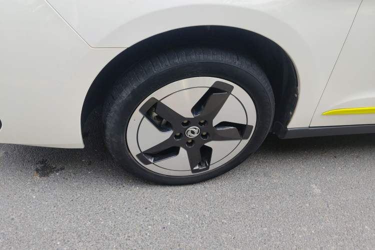 Used Dongfeng Aeolus E70 2023 Revised PRO Smart Drive Version
