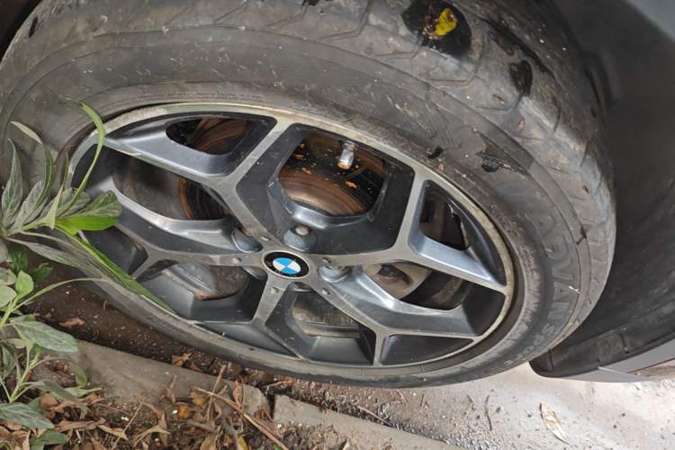 Used BMW X1 2016 sDrive18Li Luxury Model Right Front Wheel Hub