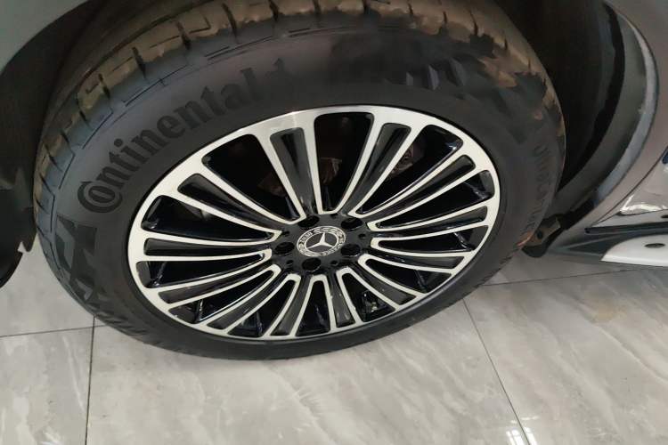 Used Mercedes-Benz GLC 2018 Facelift GLC 200 4MATIC Left Front Wheel Hub